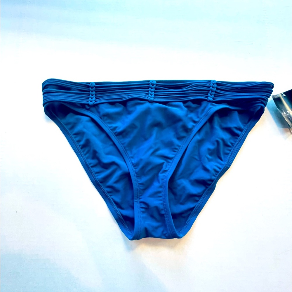 La Blanca size 14 hipster swim suit bottom. NWT. Never worn. Non smoking home.